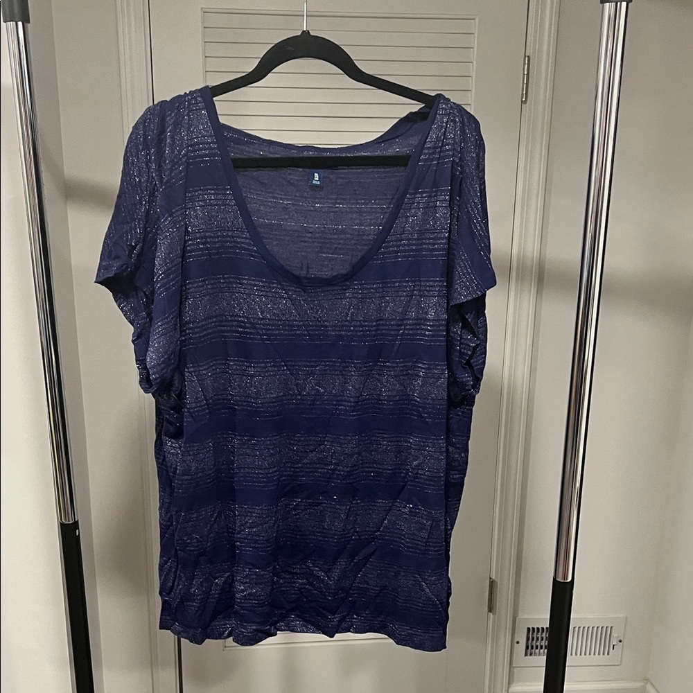 Old Navy Navy Sheer Striped Scoop Neck Tee